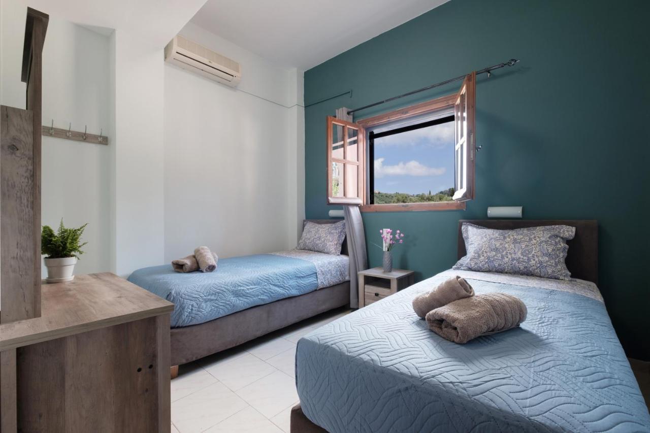 Mouzakitis 4 Apartment